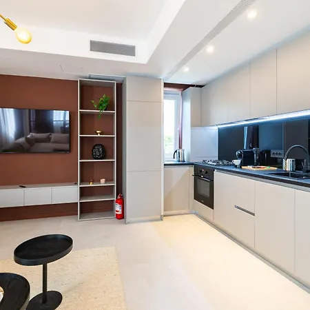 Lejlighed Orion New Boutique Building Apartment With Parking *