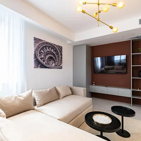 Orion New Boutique Building Apartment With Parking *