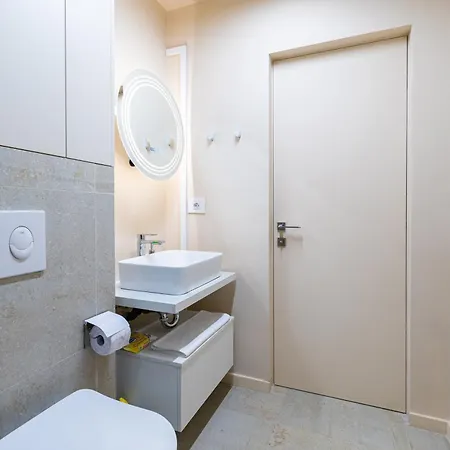 Appartement Orion New Boutique Building With Private Parking Boekarest