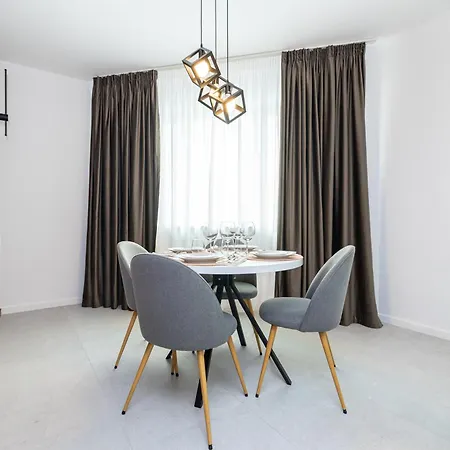 Orion New Boutique Building Apartment With Parking *