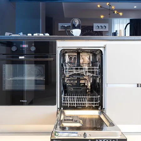 Orion New Boutique Building Apartment With Parking